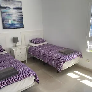 Ashdene - Luxury Modern With Large Heated Pool Wifi Uk Tv Bar & Bbq Villa